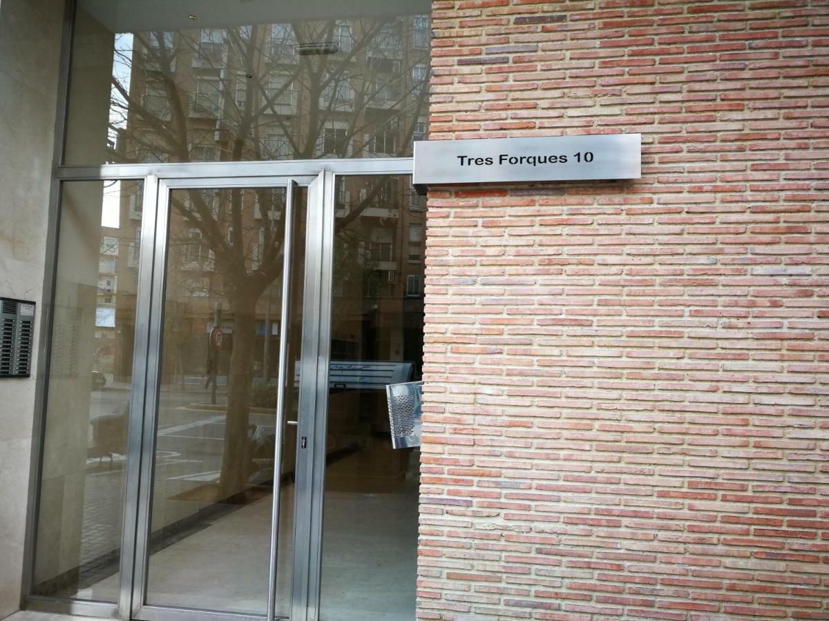 Tres Forques Apartamento Valência Exterior foto